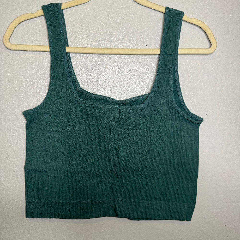 NWOT Justify Ribbed Seamless Cropped Tank Top